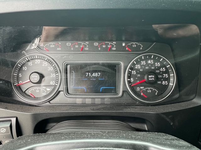 Photo 22 of this INTERNATIONAL MV607