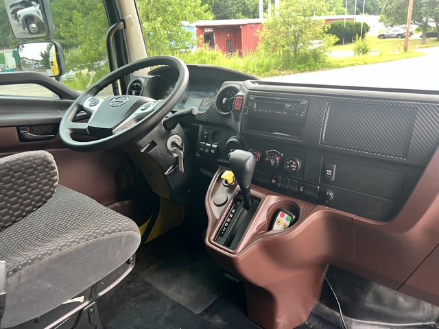 Photo 18 of this HINO HINO L6
