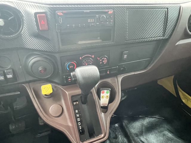 Photo 20 of this HINO HINO L6