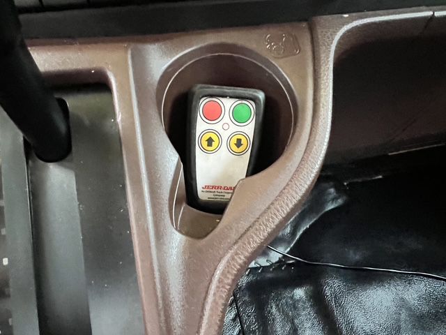 Photo 21 of this HINO HINO L6