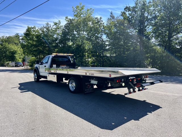 Photo 4 of this FORD F550