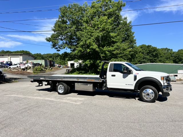 Photo 8 of this FORD F550