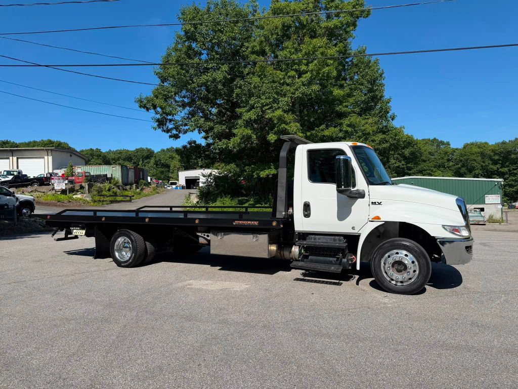 Photo 9 of this INTERNATIONAL MV607