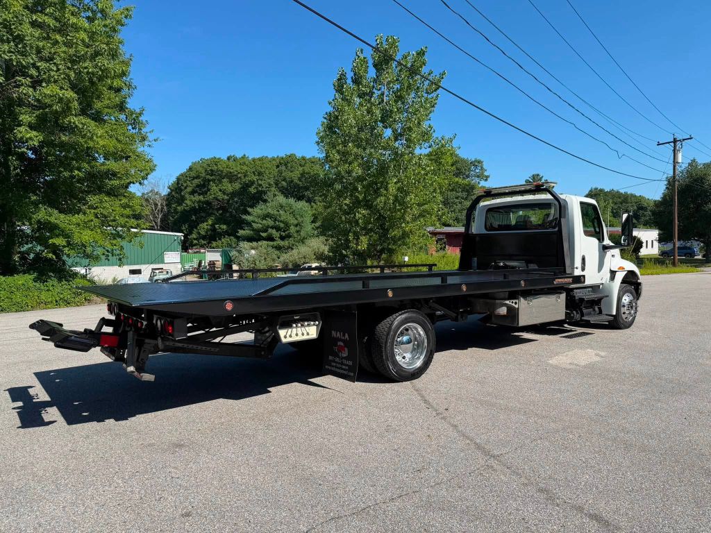 Photo 11 of this INTERNATIONAL MV607