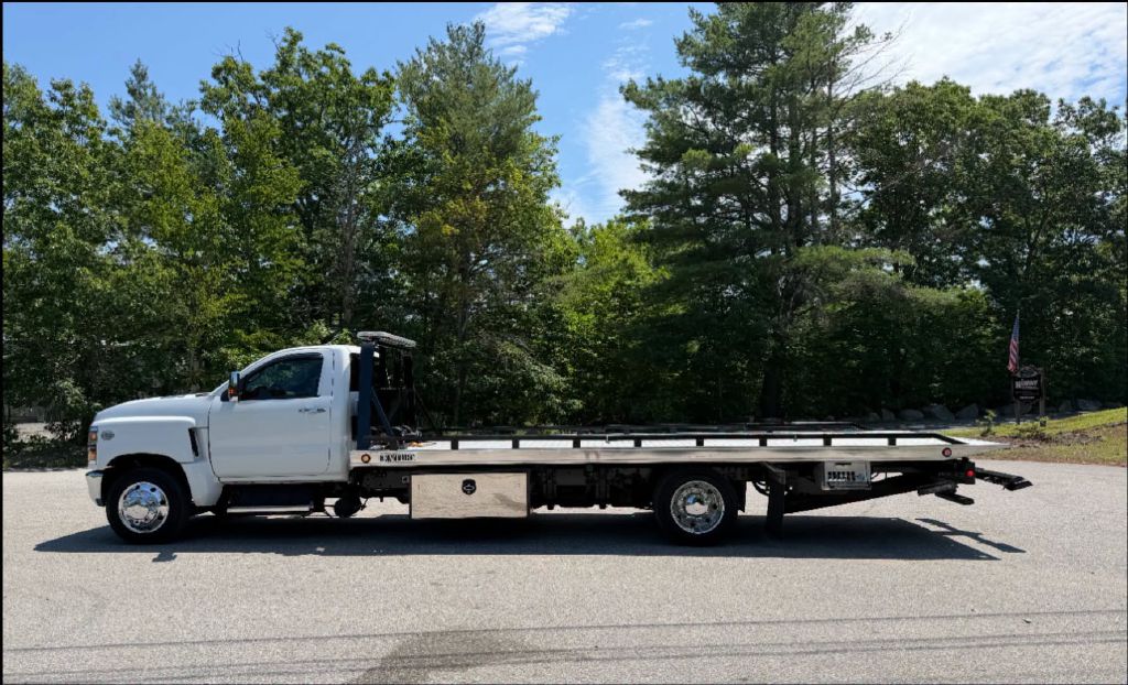 Photo 3 of this CHEVROLET 6500