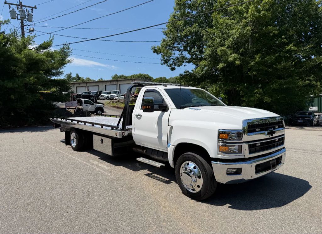 Photo 10 of this CHEVROLET 6500
