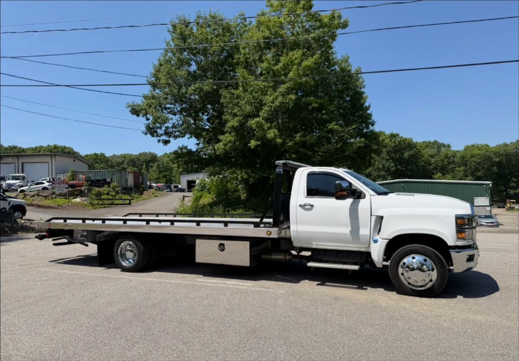Photo 11 of this CHEVROLET 6500