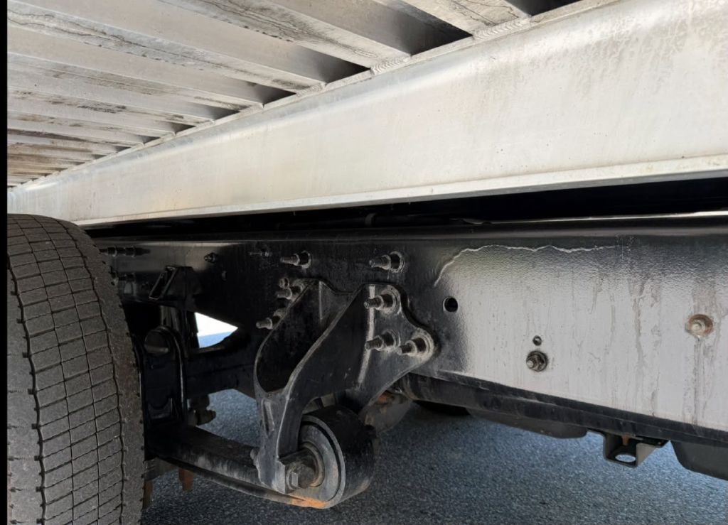 Photo 17 of this CHEVROLET 6500