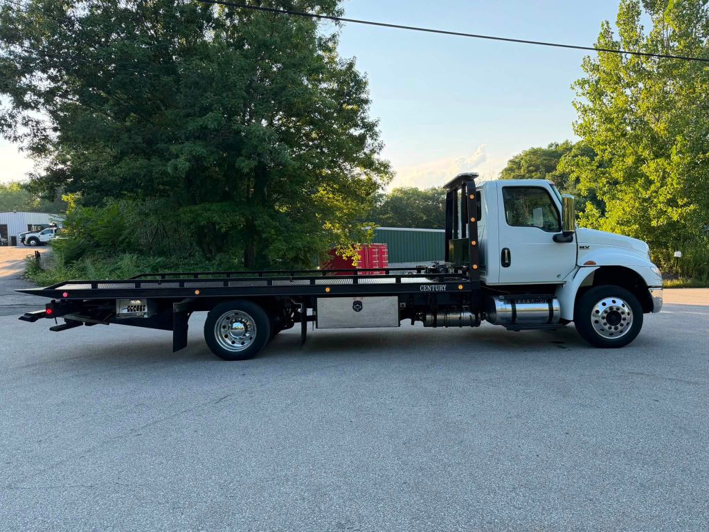 Photo 9 of this INTERNATIONAL MV607