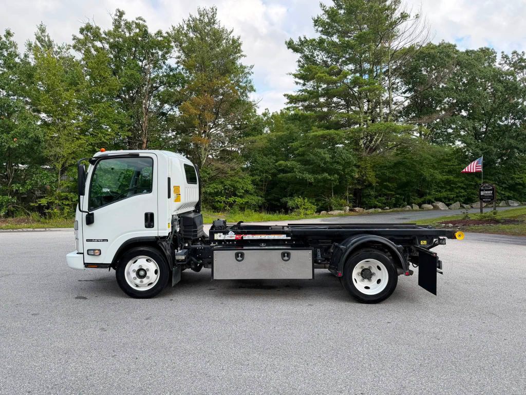 Photo 3 of this ISUZU NPR