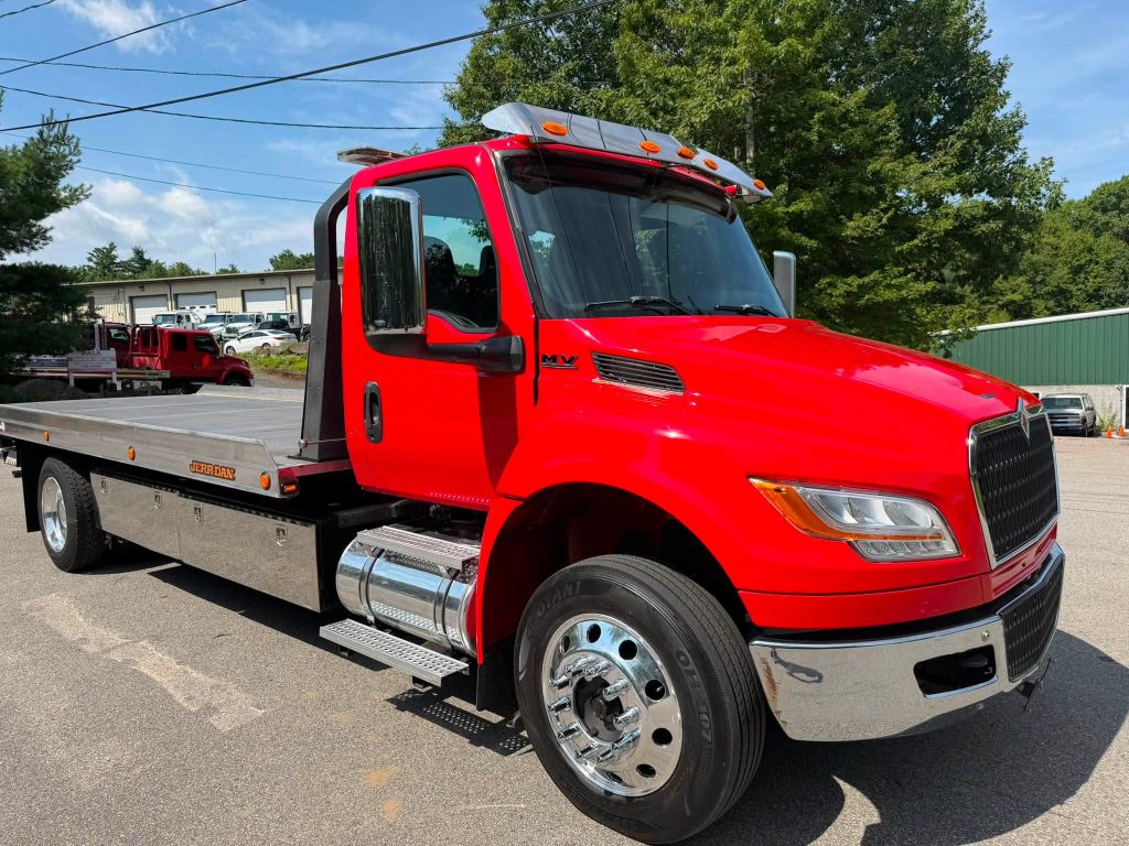 Photo 13 of this INTERNATIONAL MV607