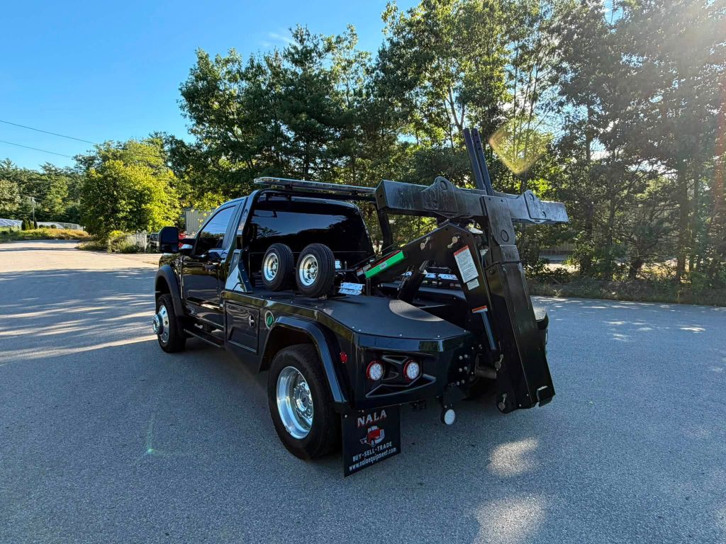 Photo 4 of this FORD F450