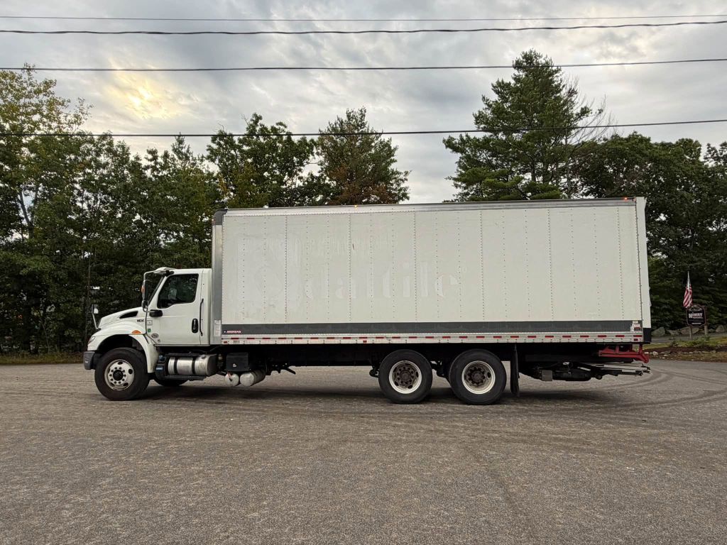 Photo 4 of this INTERNATIONAL MV607