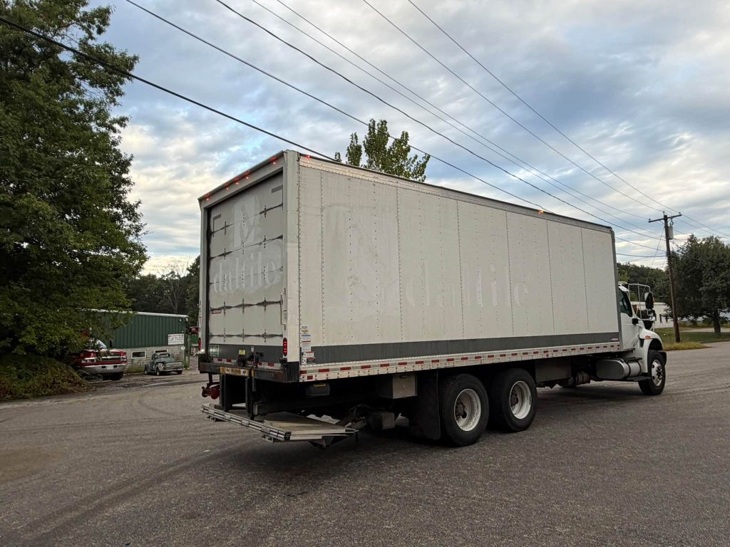 Photo 5 of this INTERNATIONAL MV607