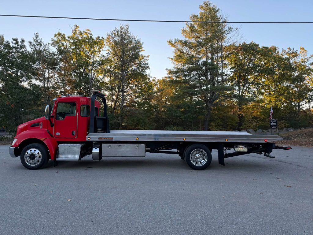 Photo 3 of this KENWORTH T270