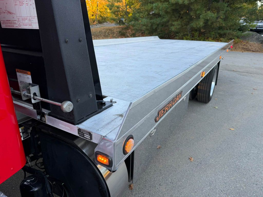 Photo 16 of this KENWORTH T270
