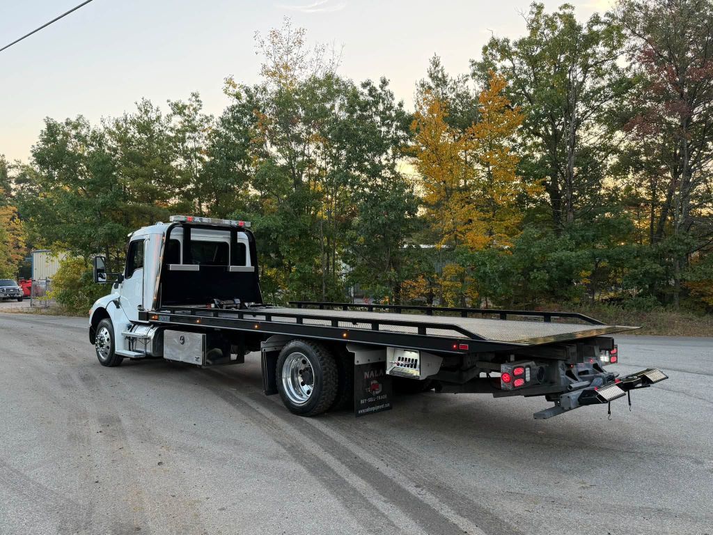 Photo 4 of this KENWORTH T280