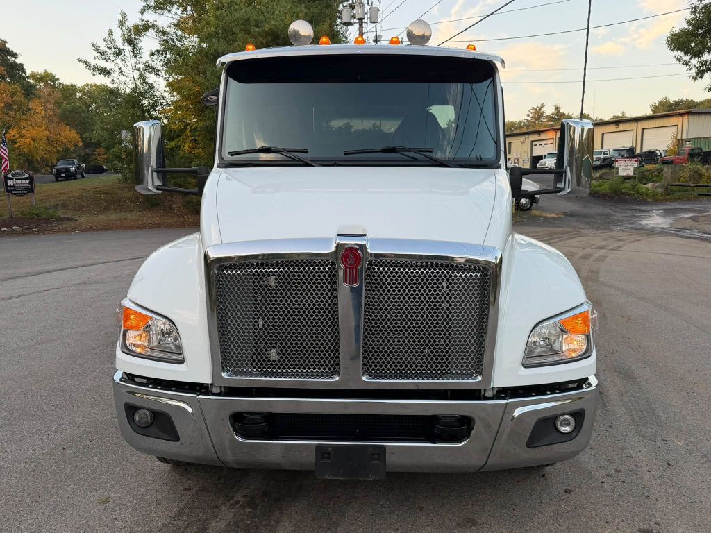 Photo 8 of this KENWORTH T280