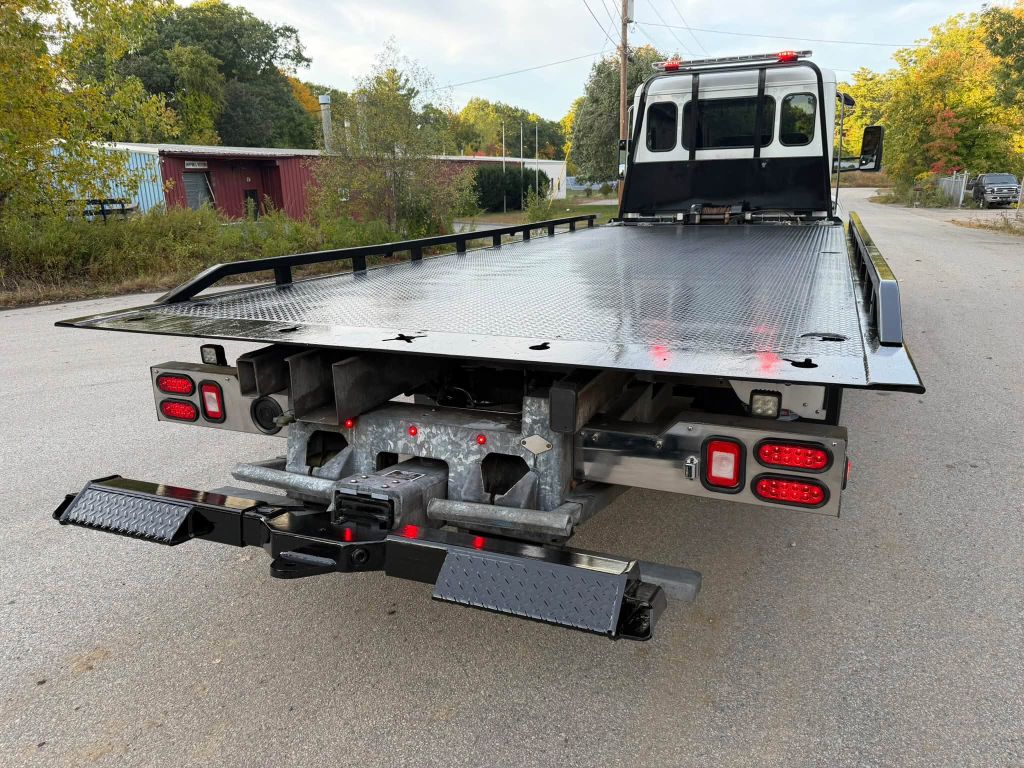 Photo 12 of this KENWORTH T280