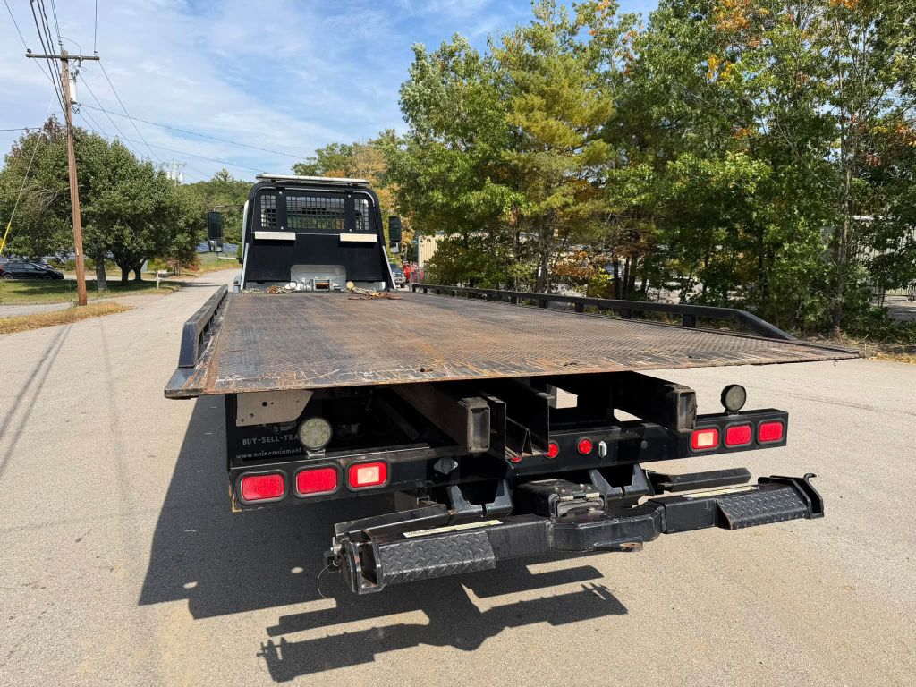 Photo 5 of this INTERNATIONAL 8500