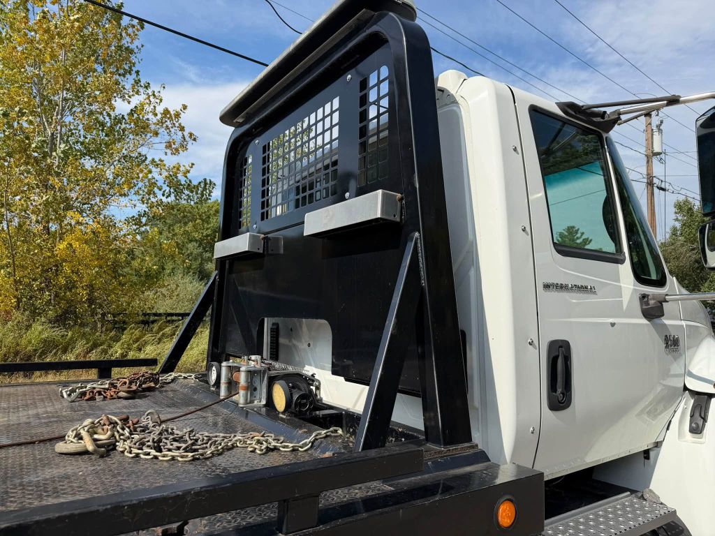 Photo 13 of this INTERNATIONAL 8500