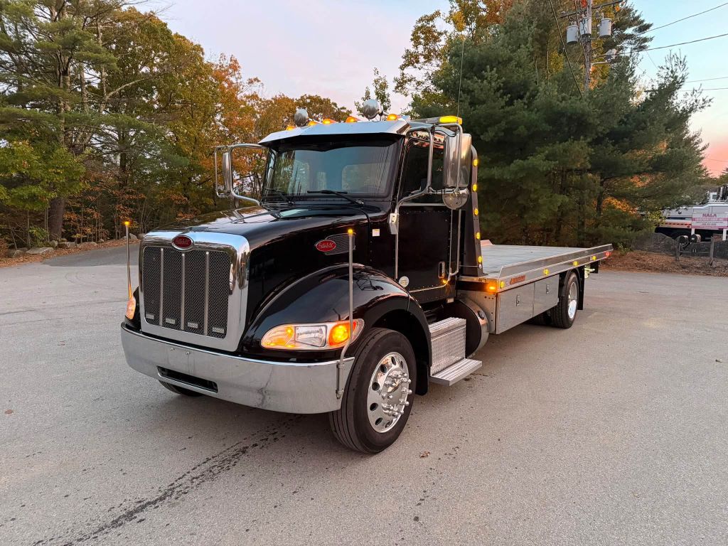2018 PETERBILT 337