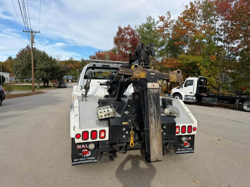 Photo 5 of this FORD F750