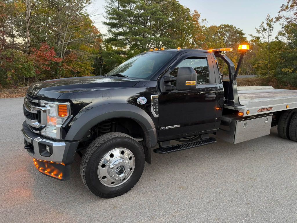 Photo 5 of this FORD F600