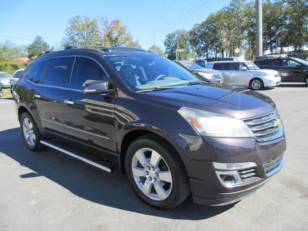 2015 Chevrolet Traverse LTZ photo 3