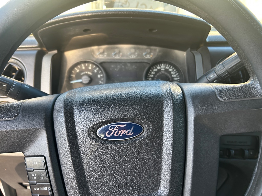 Photo 39 of this FORD F150
