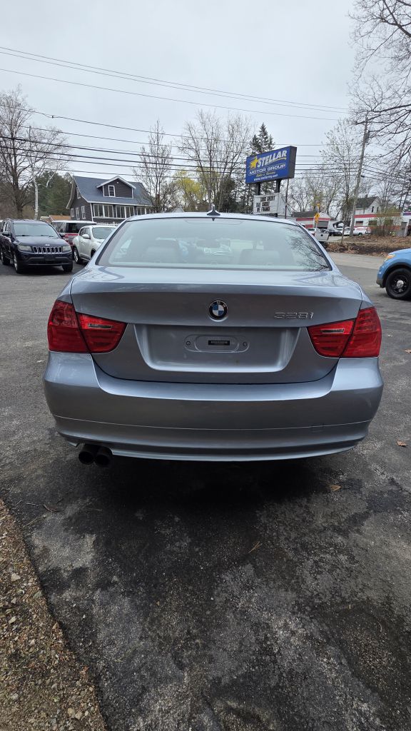 Photo 4 of this BMW 328
