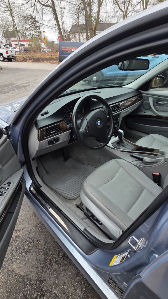 Photo 12 of this BMW 328