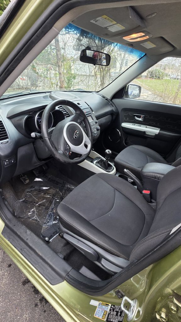 Photo 9 of this KIA SOUL