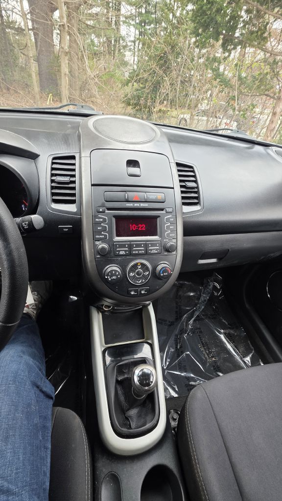 Photo 15 of this KIA SOUL
