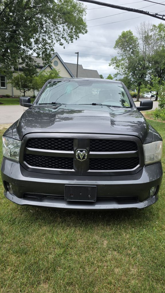 Photo 2 of this RAM 1500