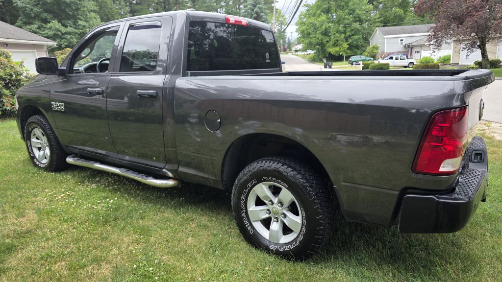 Photo 4 of this RAM 1500