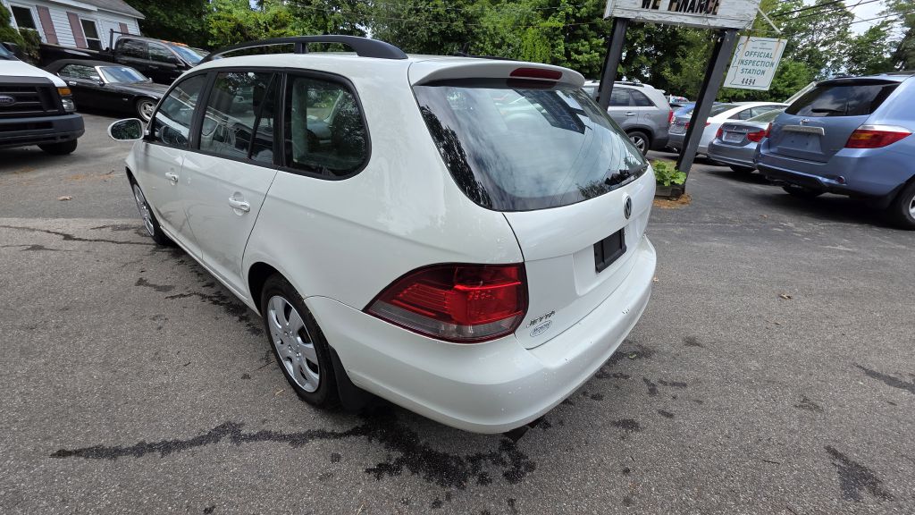 Photo 6 of this VOLKSWAGEN JETTA