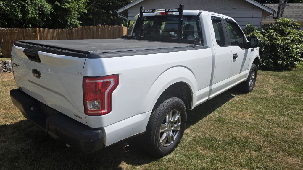 Photo 6 of this FORD F150