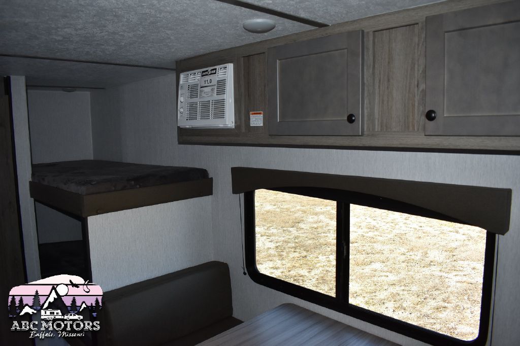SUNSET PARK SUNLITE 19BH 2024 SUNSET PARK SUNLITE 19BH 7J3U1E117RS010699
