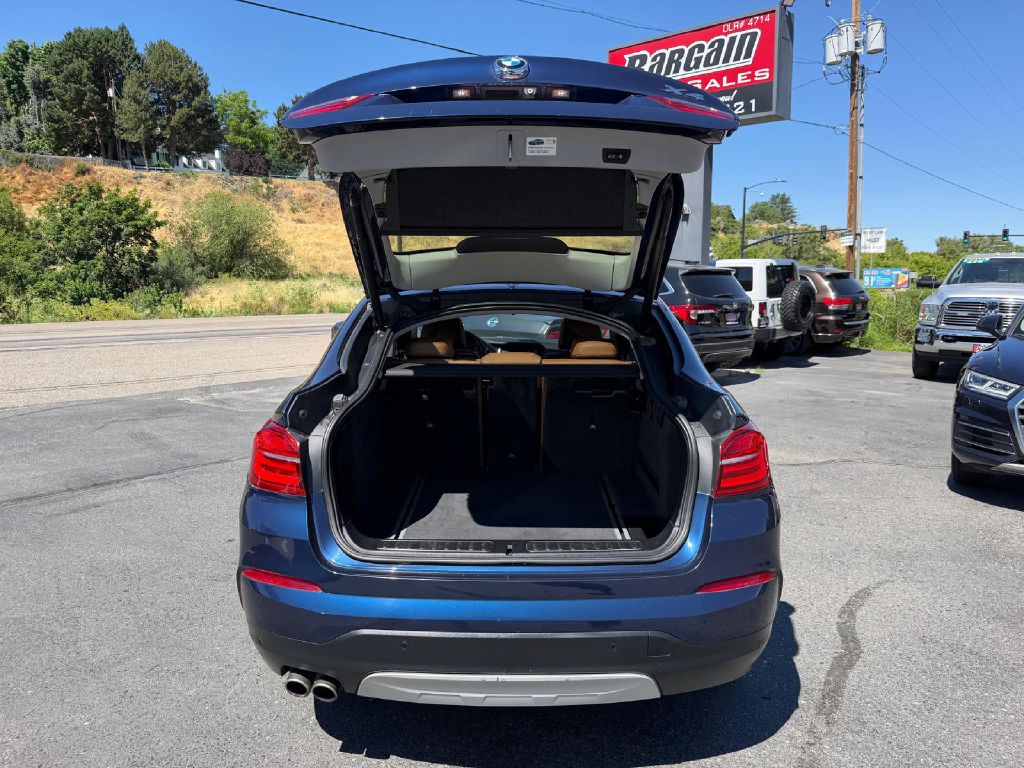 Photo 11 of this BMW X4