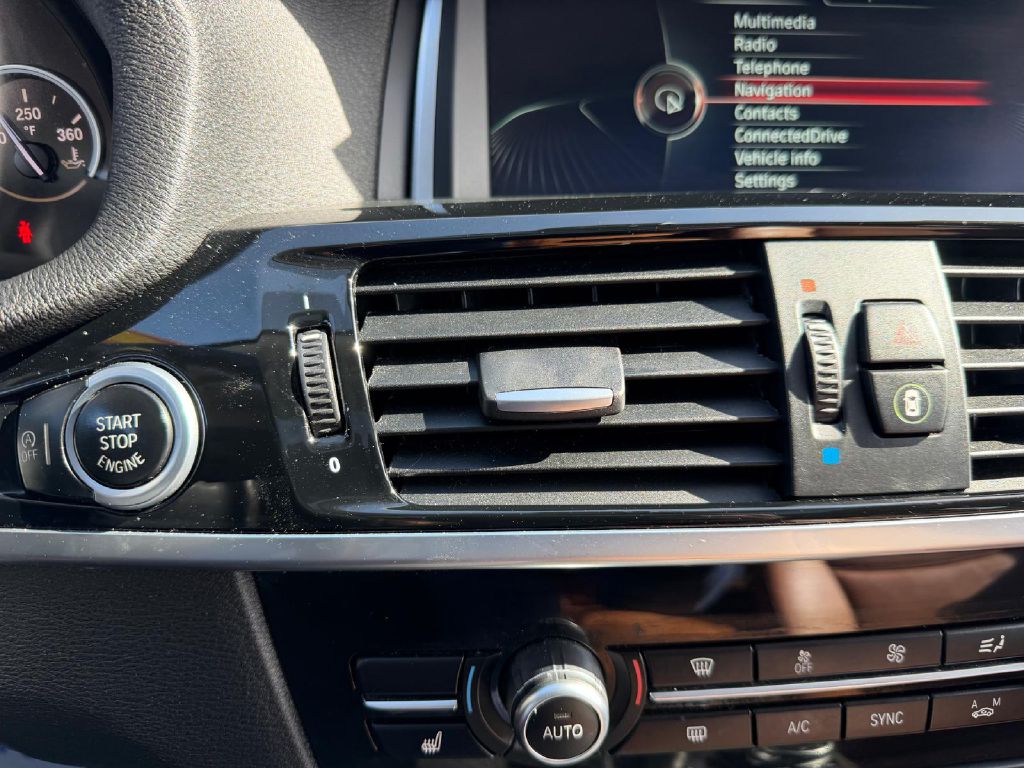 Photo 25 of this BMW X4