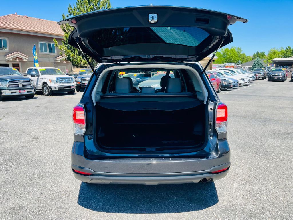 Photo 10 of this SUBARU FORESTER