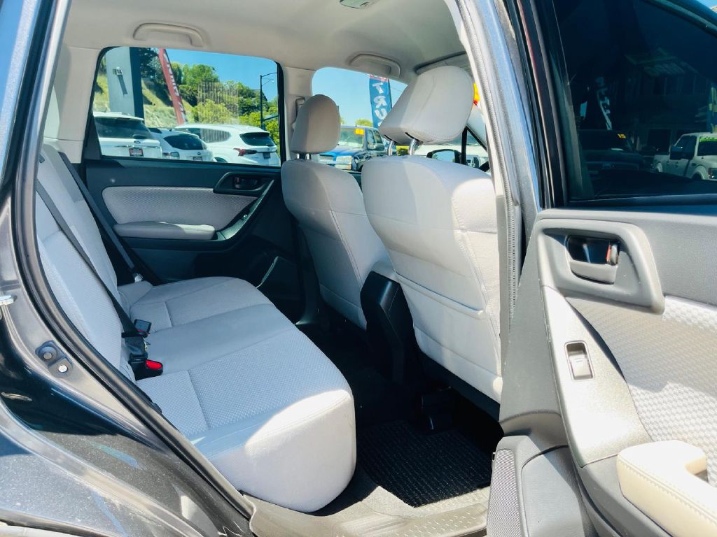Photo 15 of this SUBARU FORESTER