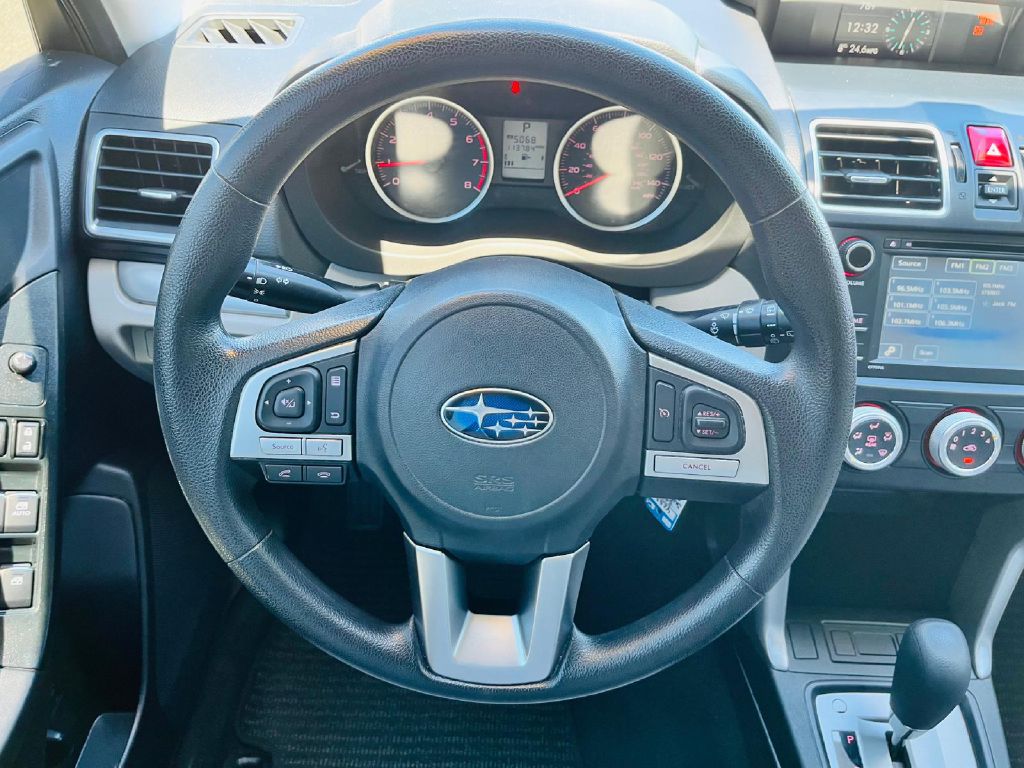Photo 18 of this SUBARU FORESTER