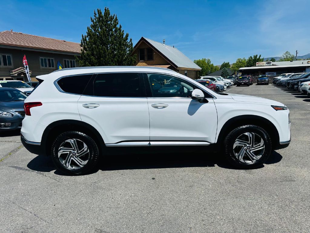 Photo 8 of this HYUNDAI SANTA FE