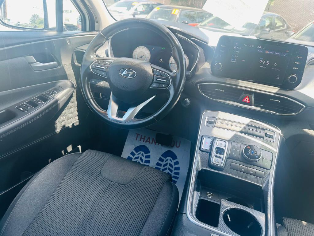 Photo 20 of this HYUNDAI SANTA FE