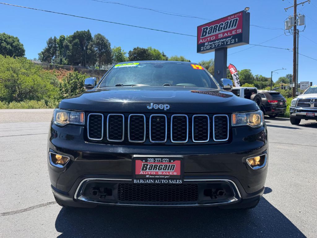 Photo 2 of this JEEP GRAND CHEROKEE