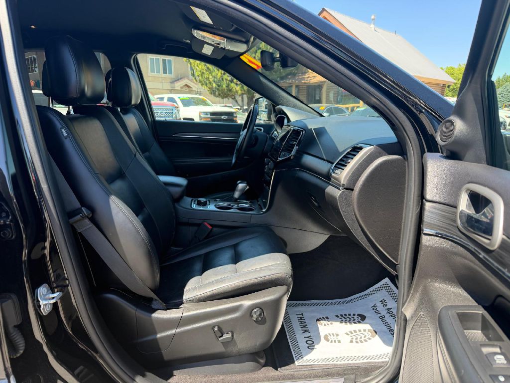 Photo 14 of this JEEP GRAND CHEROKEE