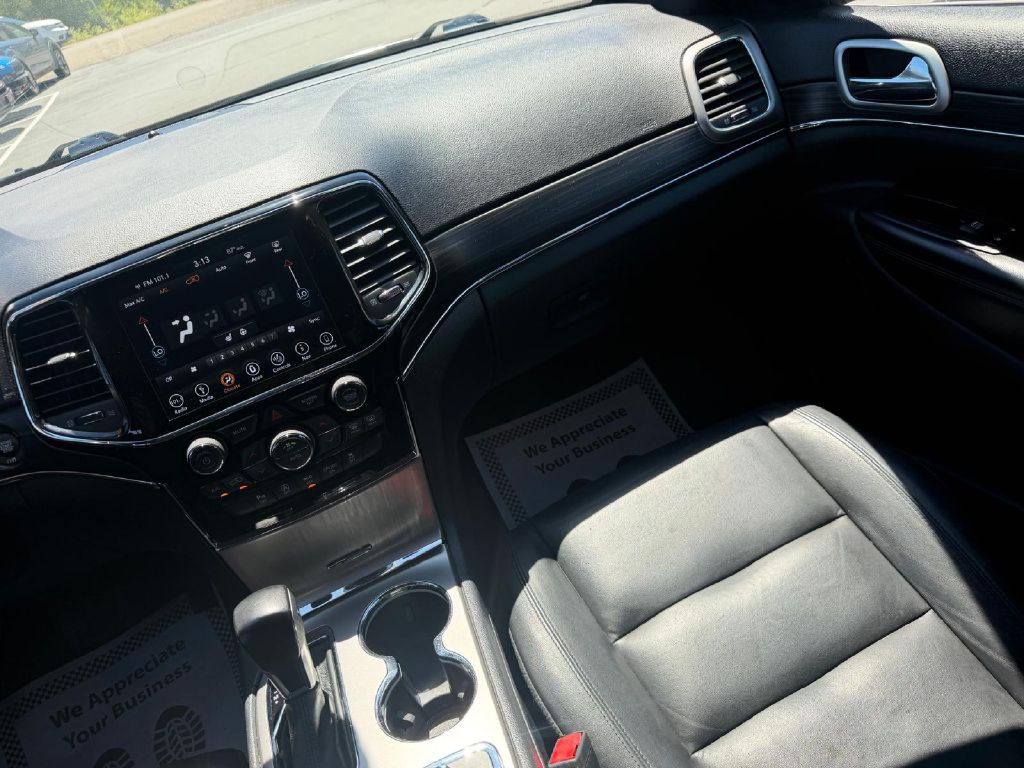 Photo 20 of this JEEP GRAND CHEROKEE