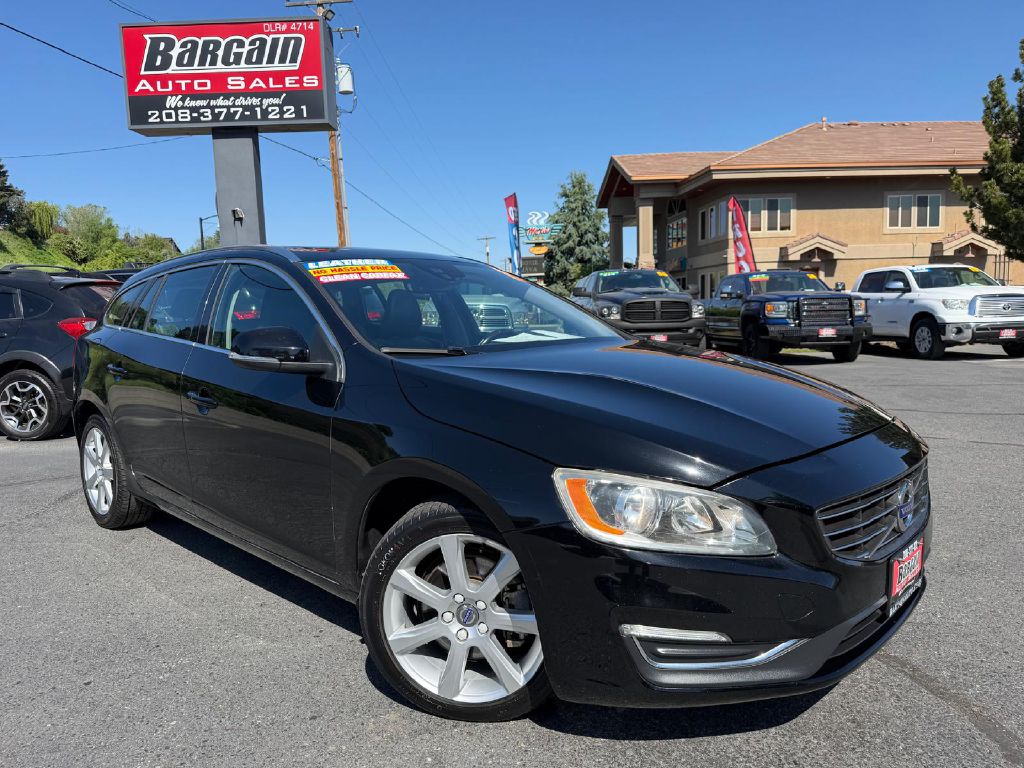 2017 VOLVO V60